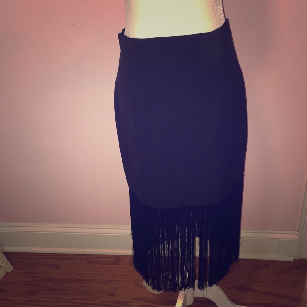 Forever 21 black skirt with fringe bottom M NWOT